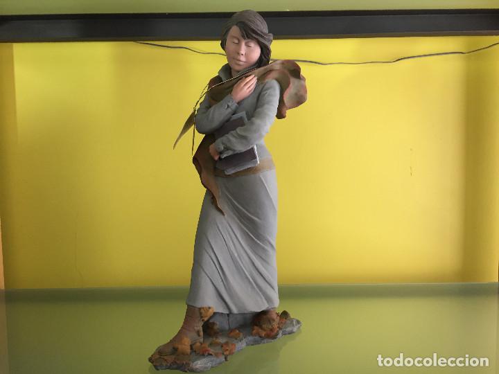 Arte: Figura Elisa - Foto 1