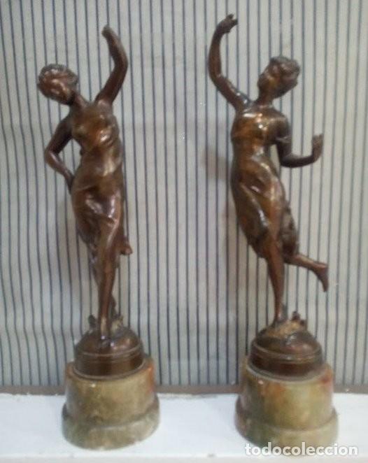 Arte: Pareja de figuras modernistas - Foto 1