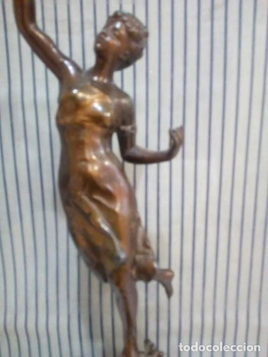 Arte: Pareja de figuras modernistas - Foto 3