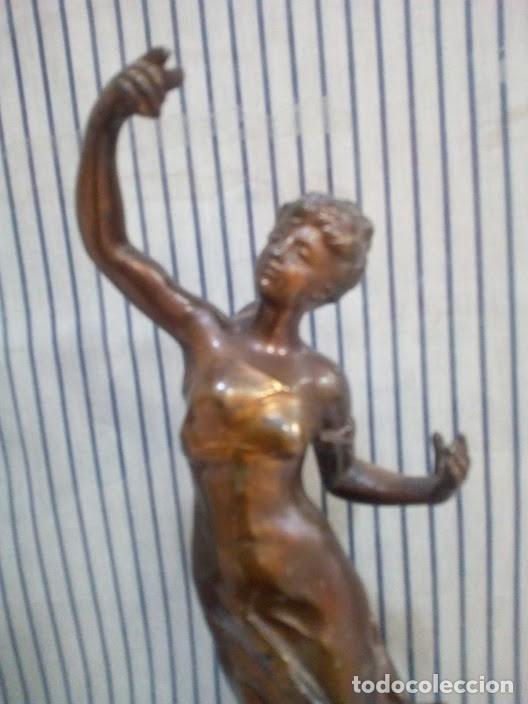 Arte: Pareja de figuras modernistas - Foto 5