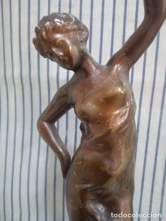 Arte: Pareja de figuras modernistas - Foto 16