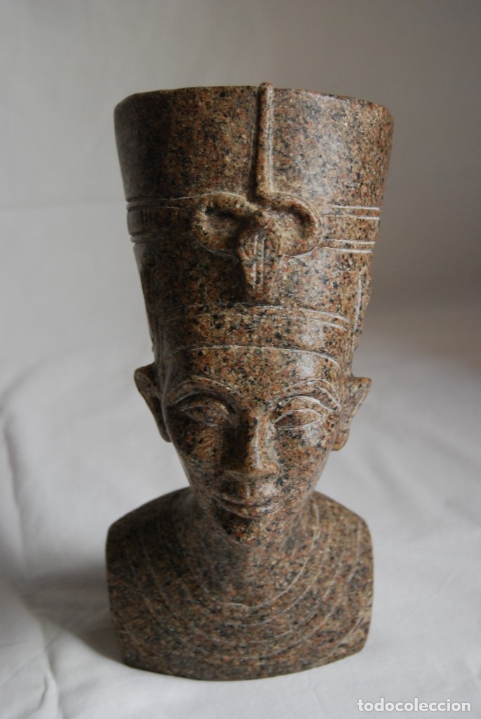 Arte: Nefertiti en granito - Foto 1