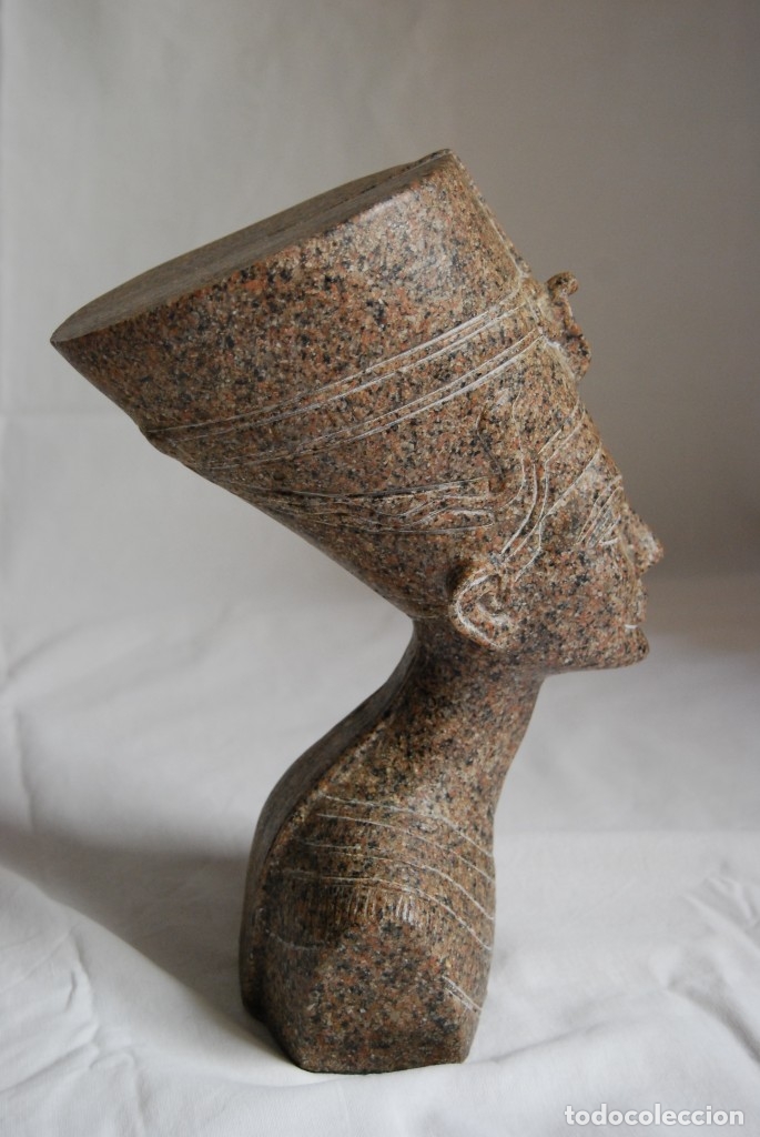 Arte: Nefertiti en granito - Foto 2