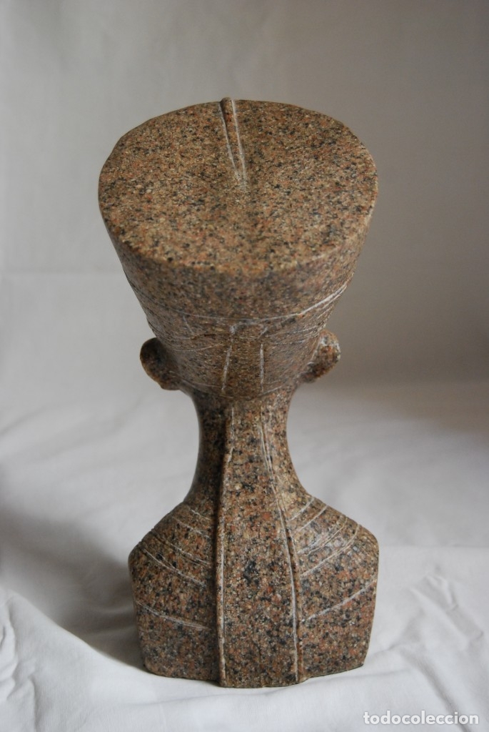 Arte: Nefertiti en granito - Foto 3