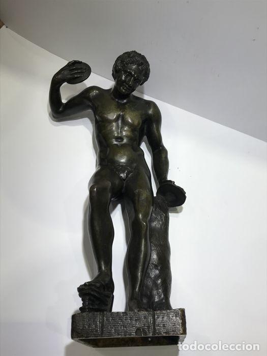 Arte: fauno bailando con cimbalos - Foto 17