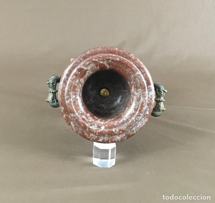 Arte: Copa de m&aacute;rmol rosado con bronce. - Foto 4