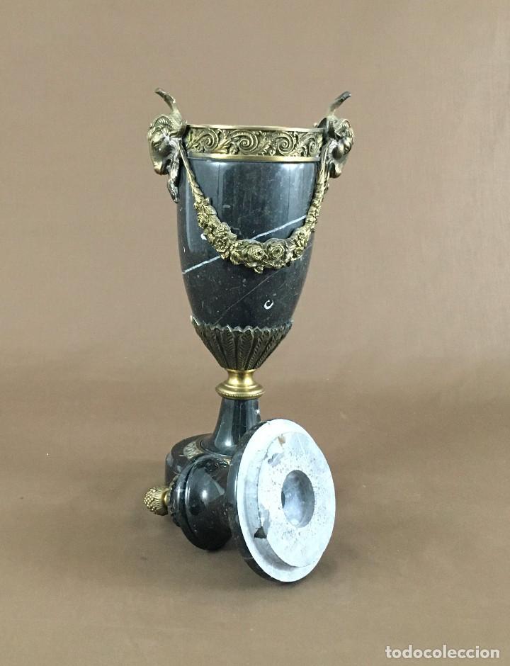 Arte: Jarr&oacute;n de m&aacute;rmol negro con tapa 47cm - Foto 4