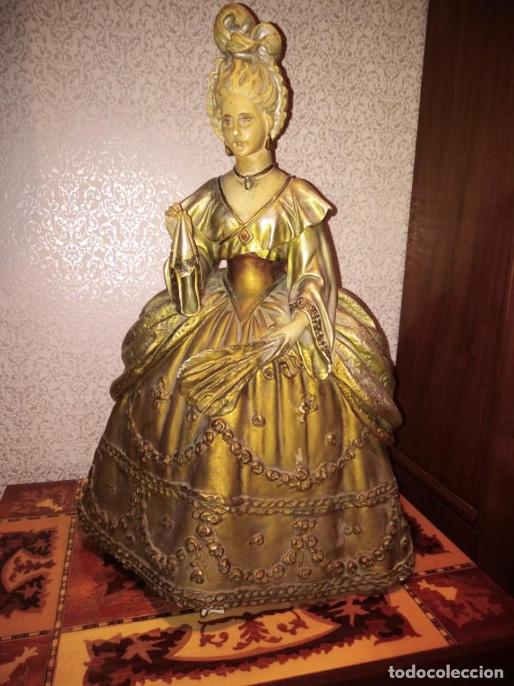 Arte: Escultura de dama pasta de estuco. Olot - Foto 1