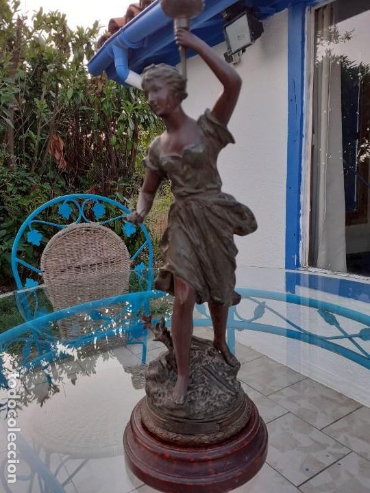 Arte: Estatua firmada en calamina, centenaria - Foto 1
