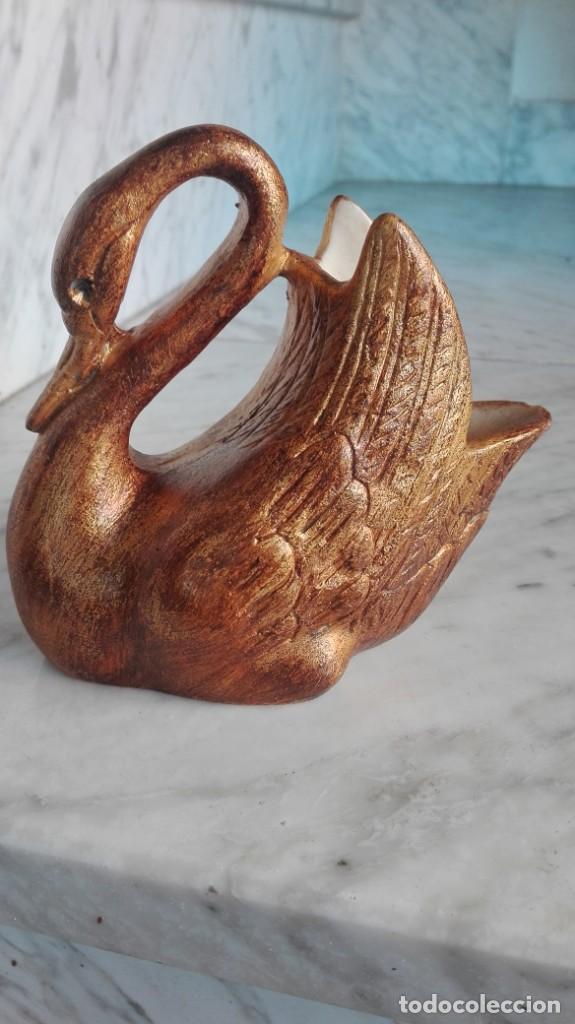 Arte: Cisne dorado - Foto 1