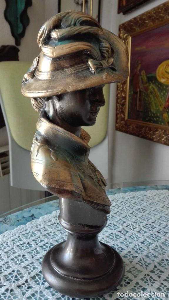 Arte: Busto de dama antigua con sombrero - Foto 2