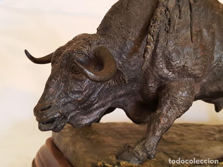 Arte: LA ESTOCADA II, ESCULTURA EN GR&Eacute;S DE ANDR&Eacute;S PERALTA. 1990 - Foto 2