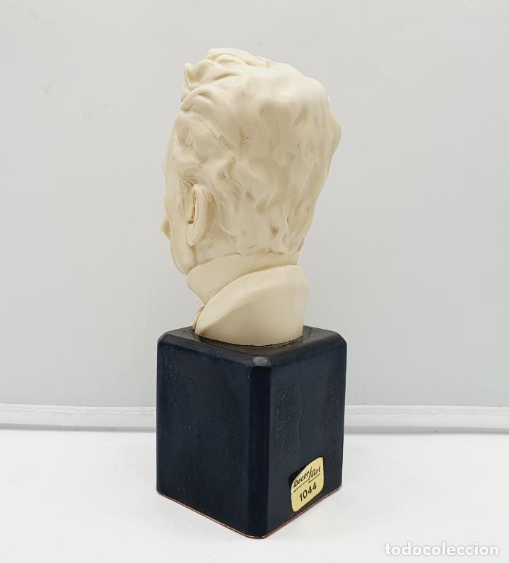 Arte: Busto antiguo del compositor Jos&eacute; Calixto Serrano Sime&oacute;n . - Foto 3