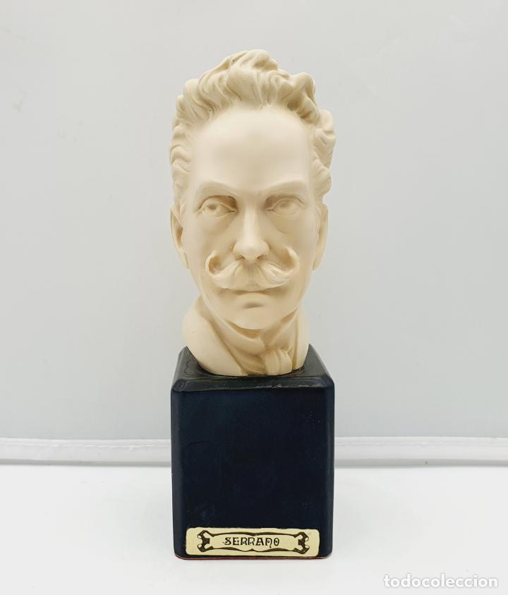 Arte: Busto antiguo del compositor Jos&eacute; Calixto Serrano Sime&oacute;n . - Foto 1