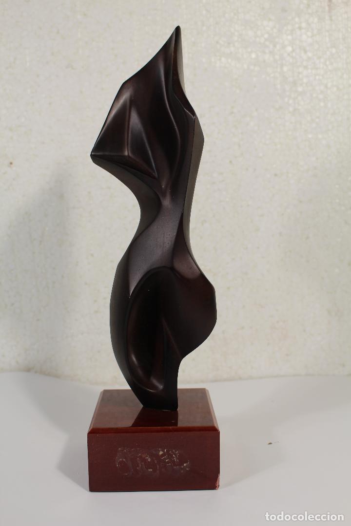 Arte: escultura de mujer firmada - Foto 8