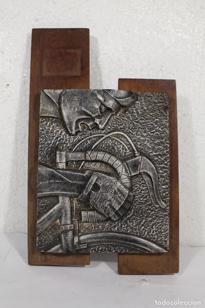 Arte: cuadro escultura relieve ciclista - Foto 1