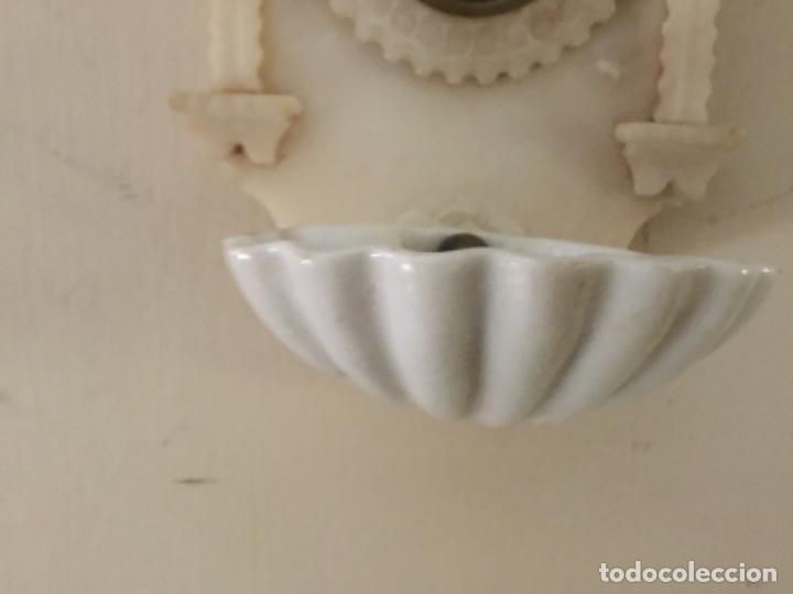 Arte: Bell&iacute;sima benditera con imagen de santa - Foto 4