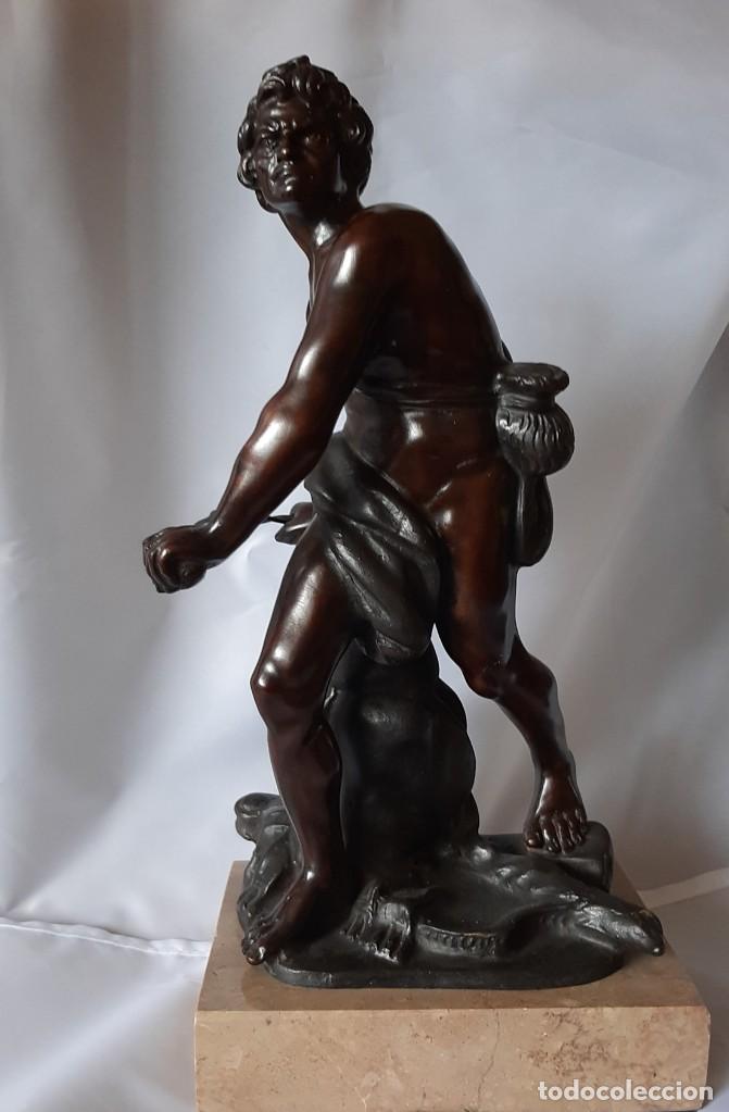 Arte: Figura bronce o lat&oacute;n patinado - Foto 3