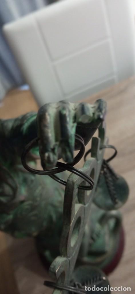 Arte: Escultura justicia - Foto 3