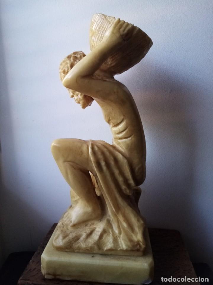 Arte: Escultura de m&aacute;rmol antigua. - Foto 1
