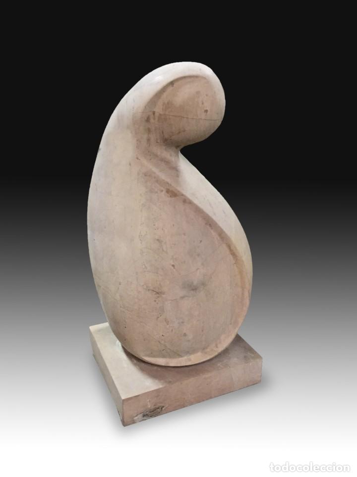 Arte: Abstracci&oacute;n. Escultura en m&aacute;rmol. - Foto 1