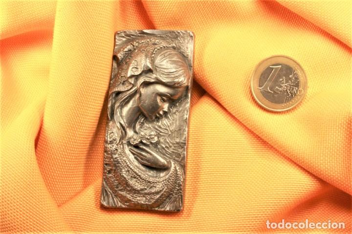 Arte: Placa Virgen de esta&ntilde;o. Rectangular. S. XX. Virgin tin plate. Rectangular. - Foto 5