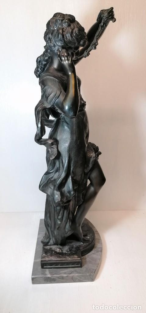 Arte: Figura de calamina bronceada mujer con ni&ntilde;o impecable - Foto 3