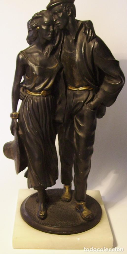 Arte: ESCULTURA CON DOS FIGURAS - Foto 1