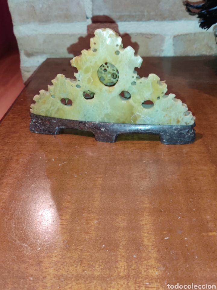 Arte: Figura oriental,racimo de uvas tallado en Jade. - Foto 5