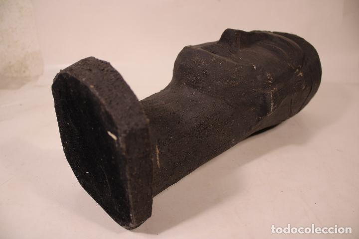 Arte: busto de mujer firmado - Foto 3
