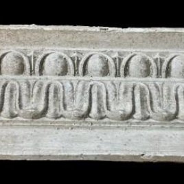 Antigua escayola con motivos arquitectónicos, escultor catalán. S.XIX. 55x16x6
