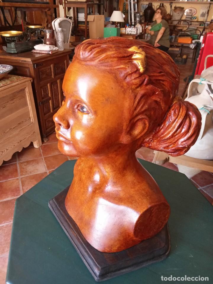 Arte: Busto modernista de ni&ntilde;a, policromado - Foto 3