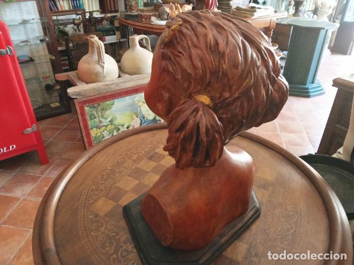 Arte: Busto modernista de ni&ntilde;a, policromado - Foto 5