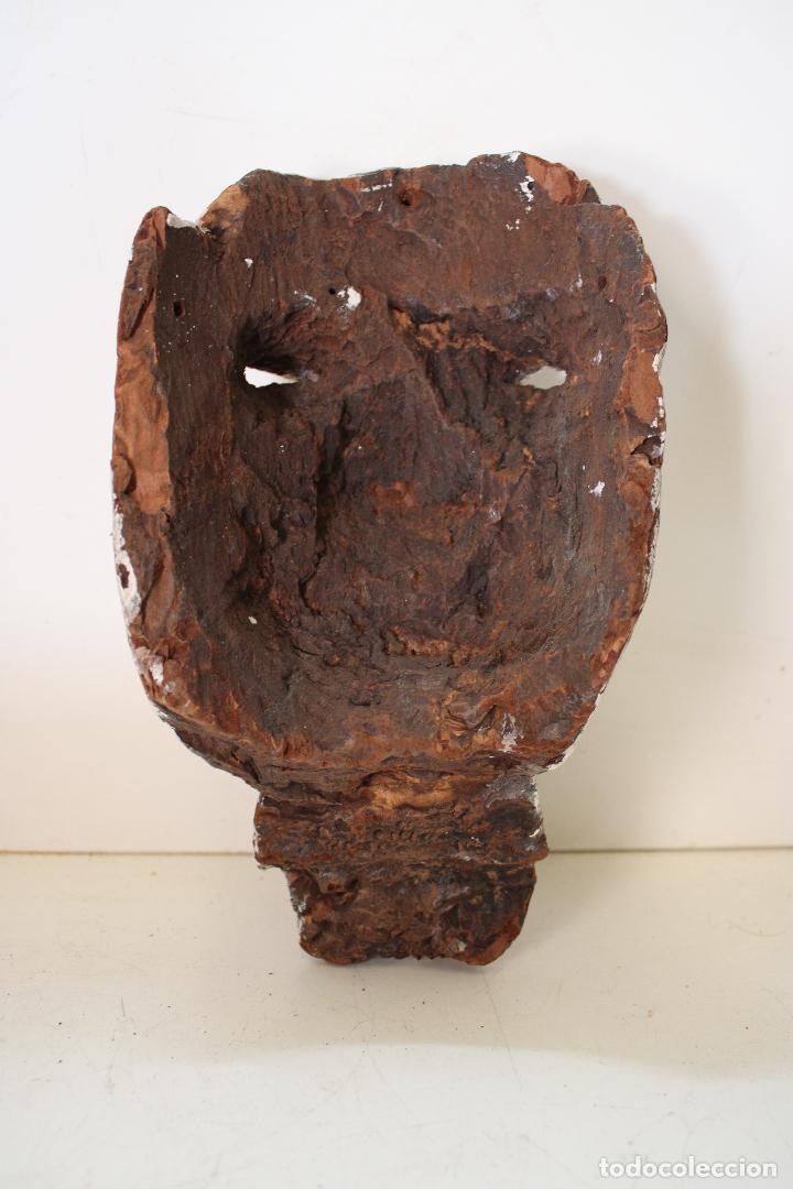 Arte: MASCARA, BUSTO HECHO DE COCO, TALLADA A MANO. - Foto 2