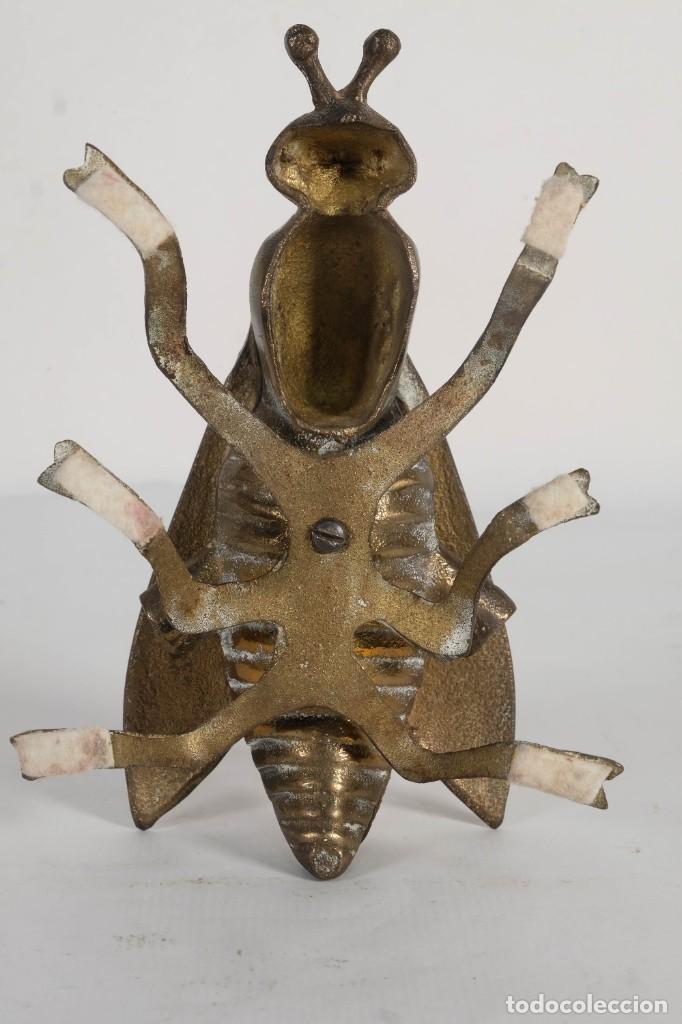 Arte: Mosca en metal dorado - Foto 6