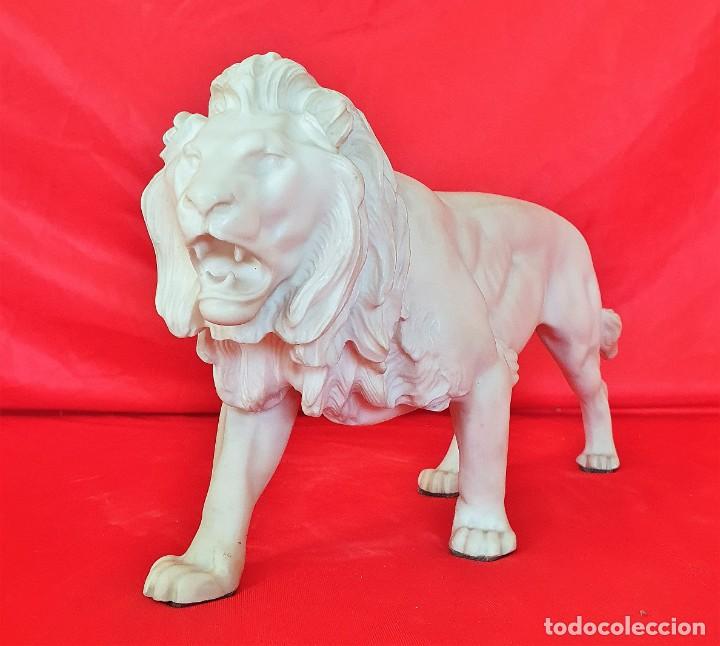 Arte: ESCULTURA LEON DE RESINA - Foto 1