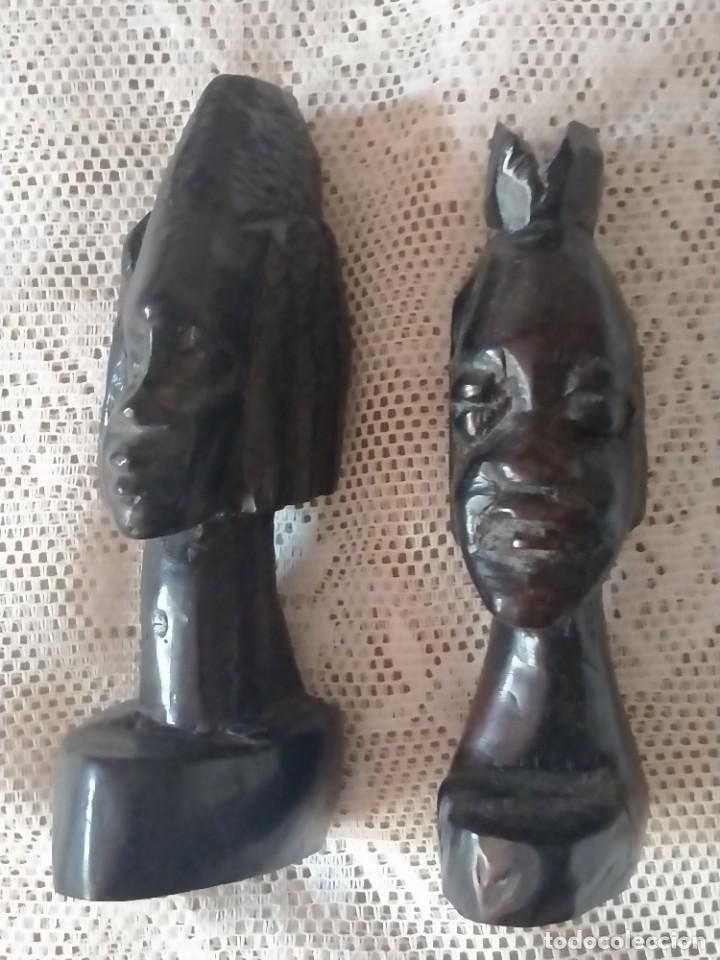 Arte: Pareja de ind&iacute;genas talladas en &eacute;bano. - Foto 3
