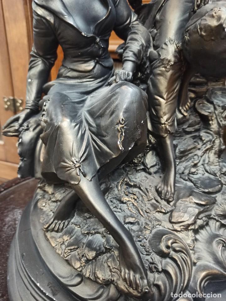 Arte: Excepcional figura con pareja de j&oacute;venes. Centro 1 - Foto 3