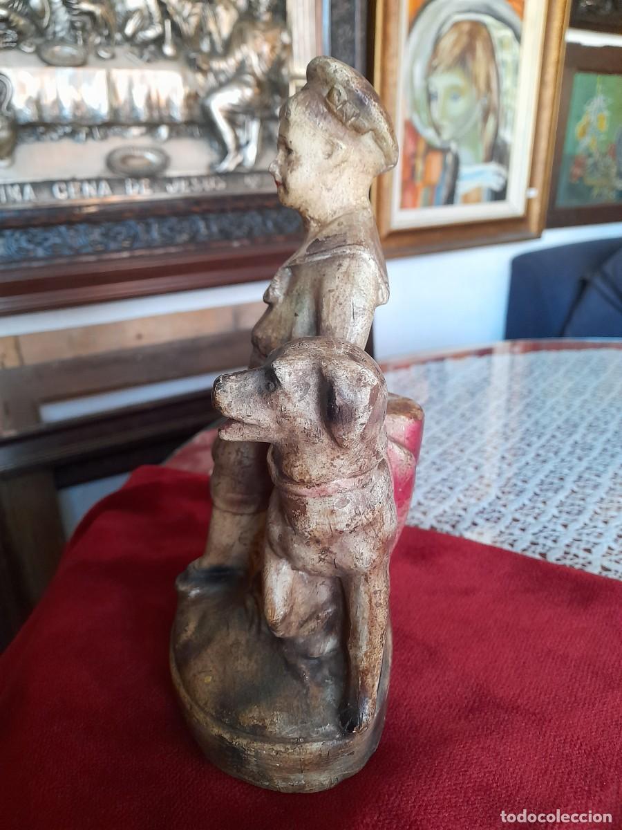 Arte: Ni&ntilde;o con perro de yeso siglo XIX - Foto 4