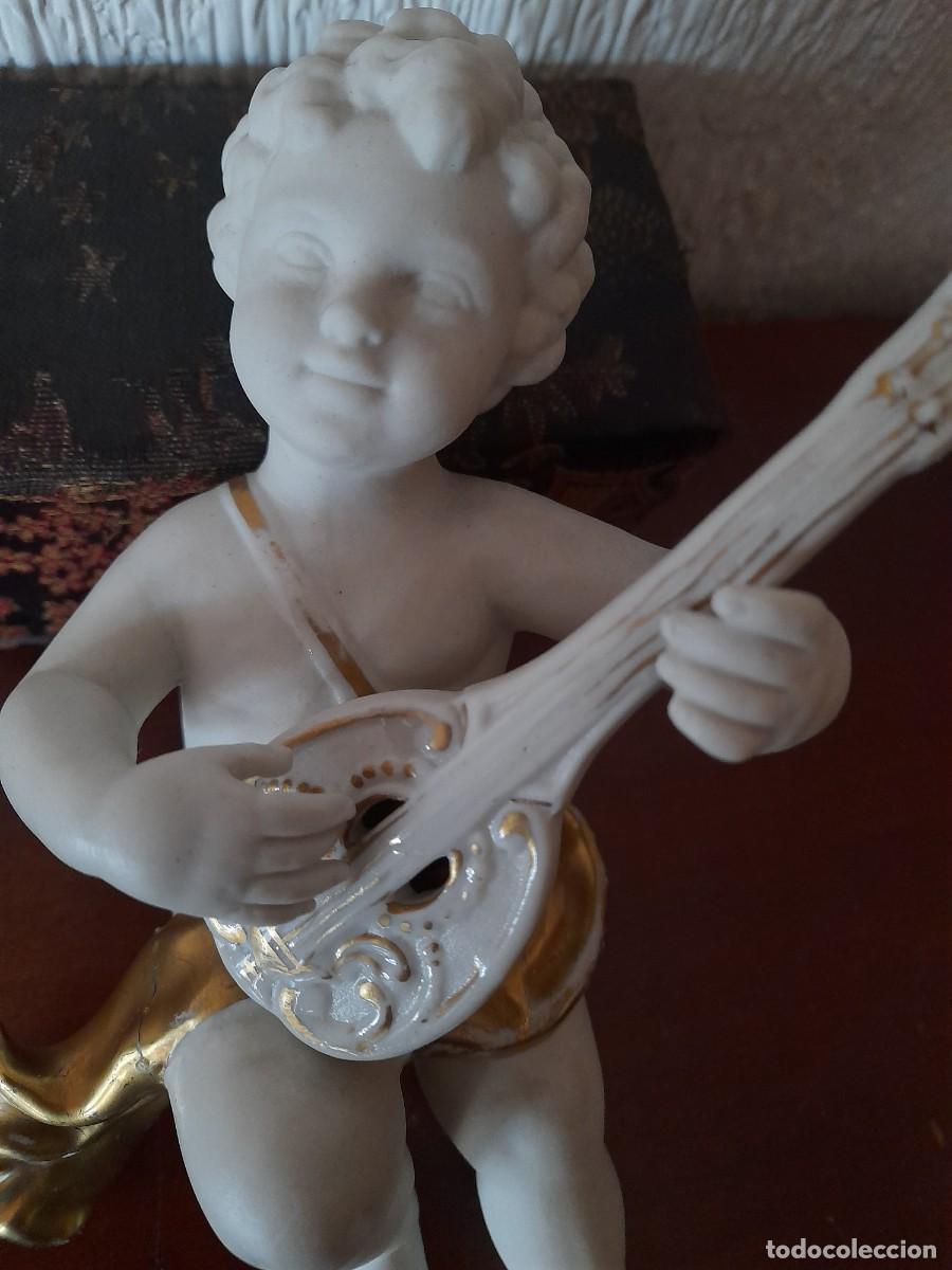 Arte: Angelito tocando la guitarra de biscuit - Foto 2