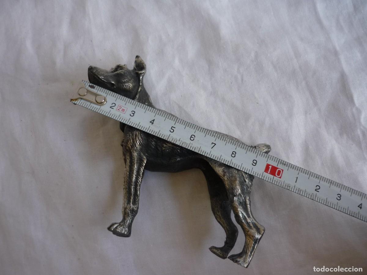 Arte: Figura de perro en plomo o peltre - Foto 8