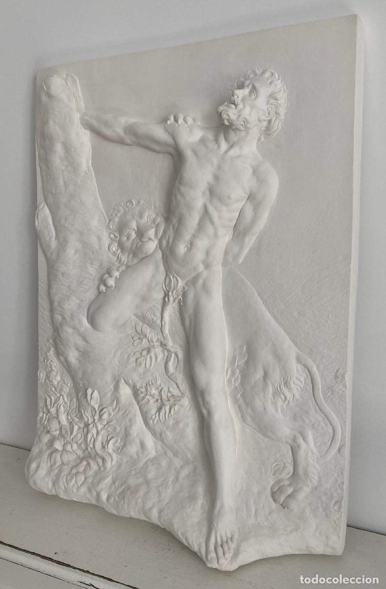 Arte: Relieve en Escayola A&ntilde;os 70. - Foto 2