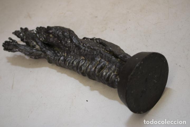 Arte: escultura de plomo anonima - Foto 2