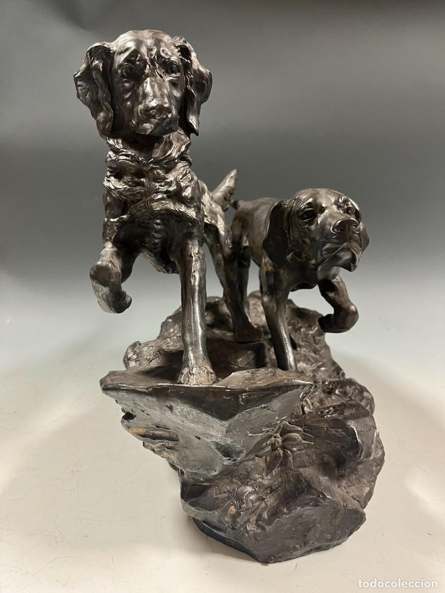 Arte: ESCULTURA DE DOS PERROS DE CALAMINA - Foto 2