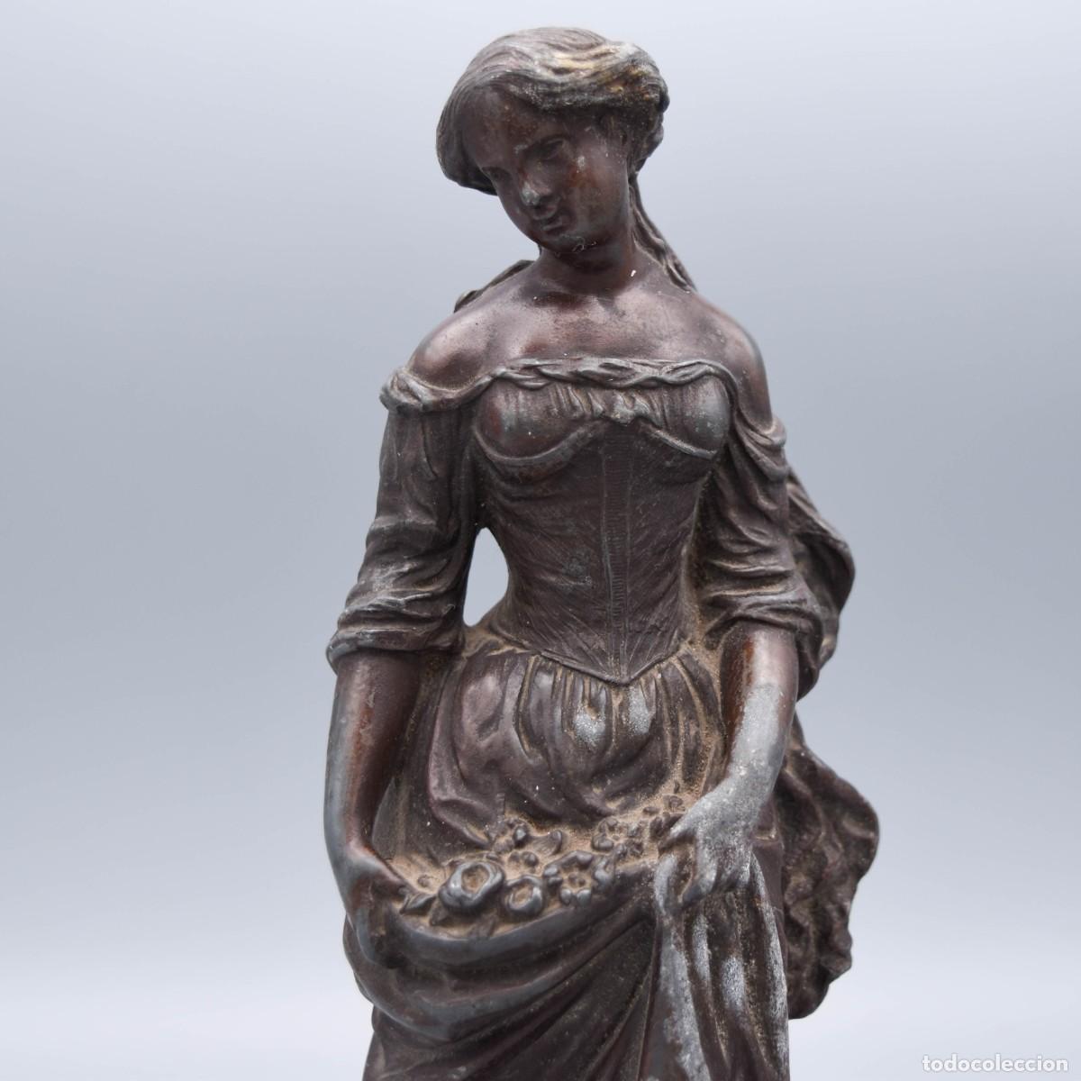Arte: Escultura - Dama - Metal - Foto 4