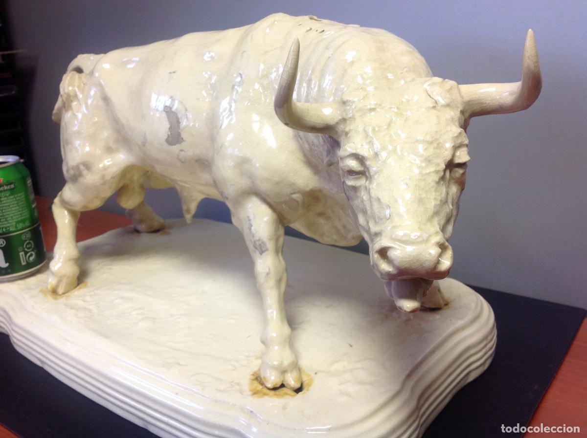 Arte: Escultura de toro Antonio Peyr&oacute; - Foto 2
