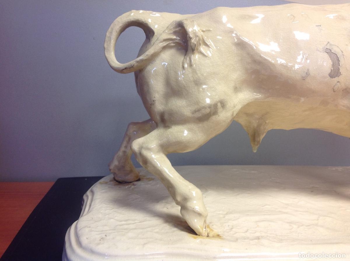 Arte: Escultura de toro Antonio Peyr&oacute; - Foto 9