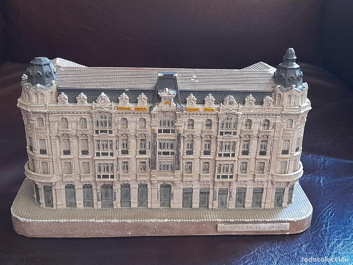 Arte: Edificio Santa Luc&iacute;a Oviedo realizado en marmolina - Foto 1