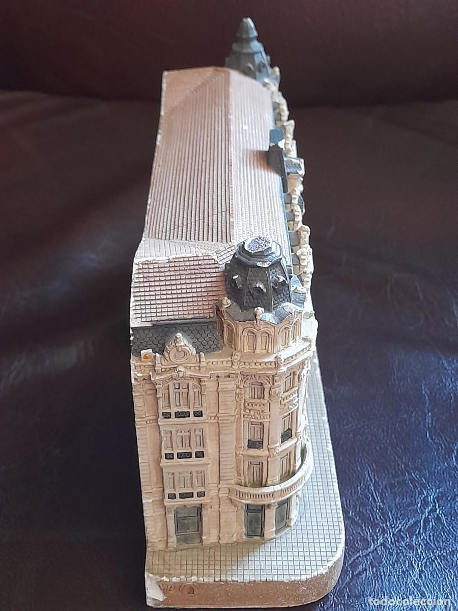 Arte: Edificio Santa Luc&iacute;a Oviedo realizado en marmolina - Foto 4