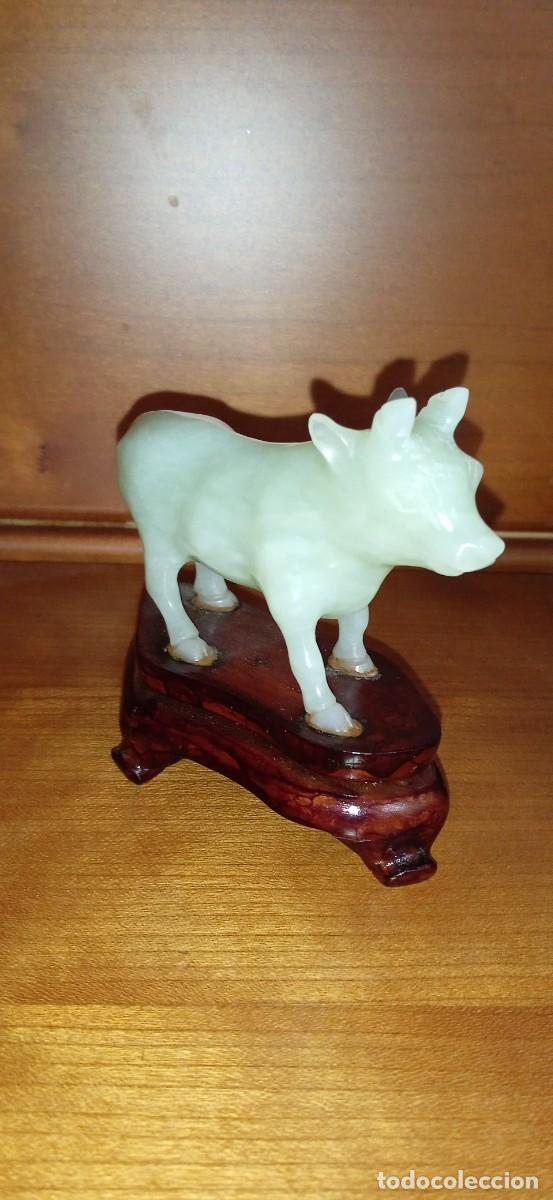 Arte: Escultura Toro jade - Foto 3